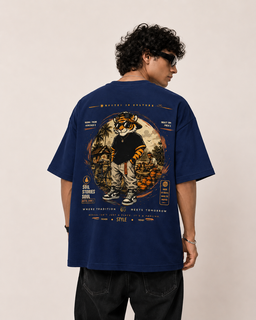 EZ SOIL STORIES SOUL Oversized Graphic T-Shirt